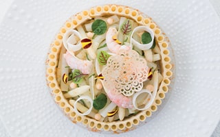 Recette de Chef - Fricassée d’asperges blanches en timbale de macaronis, quelques langoustines