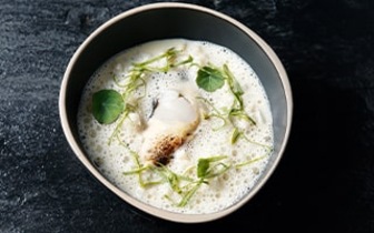 Recette de Chef - Huître perle blanche, topinambour, beurre blanc