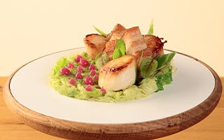 Recette de chef - Noix de Saint-Jacques, poitrine confite, choux - JF Bury