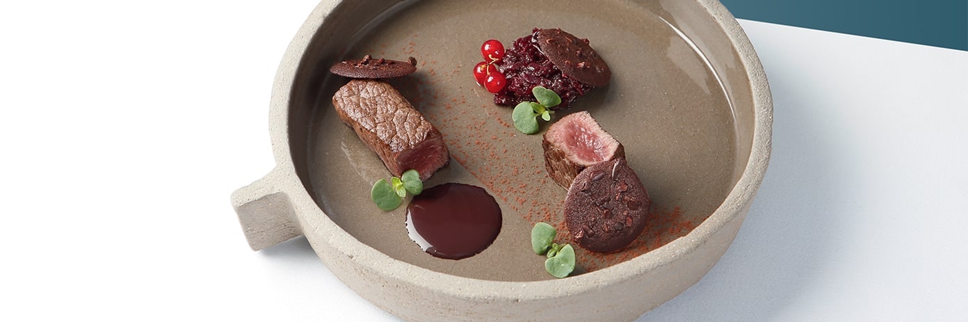 Recette de chefs - Biche, chocolat, groseille, chou rouge