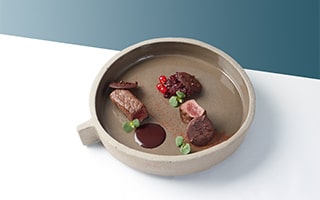 Recette de chefs - Biche, chocolat, groseille, chou rouge