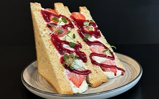 Recette de chef – Sando aux fruits rouges - Walter Ishizuka