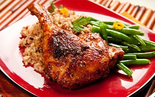 Recettes de chefs | Cuisse de canard grillée, sauce barbecue, riz et haricots