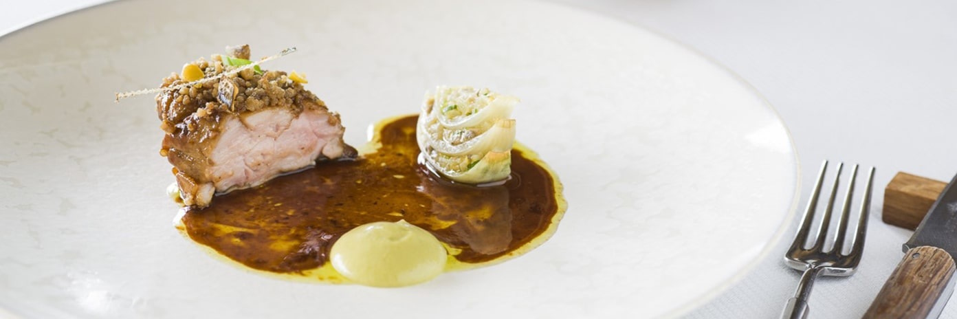 Ris de veau, anchois frais et oignon confit