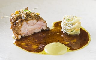 Ris de veau, anchois frais et oignon confit