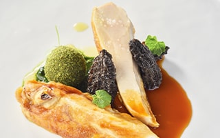 Recette de Chef - Volaille en suprême, morilles, ail des ours, cromesquis