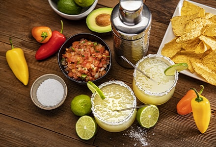 Divers accompagnements et tequila