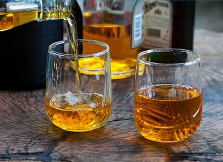 Verre de whisky avec glace