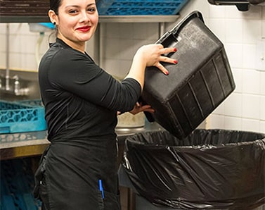 Poubelle et sac poubelle