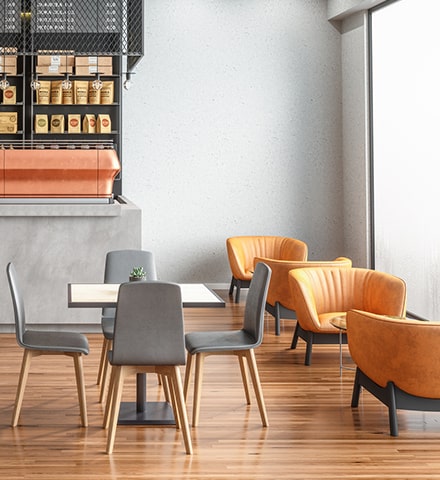 La tendance tables et chaises dépareillées en restauration