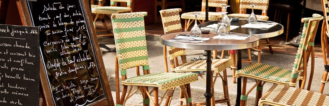 Comment bien choisir son mobilier de terrasse de restaurant