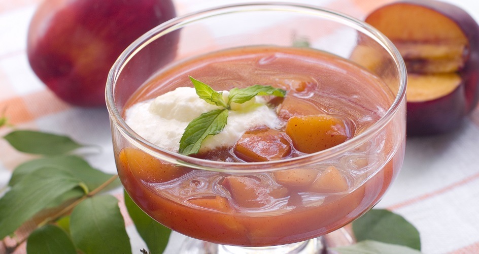 Aszalt szilva krémleves fahéjas kaláccsal