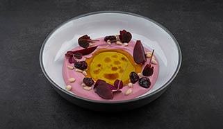 Céklás hummusz gránátalmával Dalnoki Bencétől