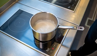 Besamel Dalnoki Bencétől