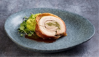 Porchetta bazsalikomos polentával