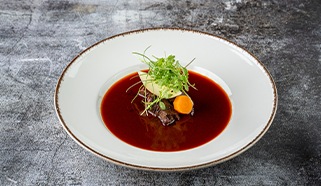 Gulyásleves Dalnoki Bencétől