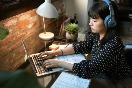Minimizing noise levels in your home office space