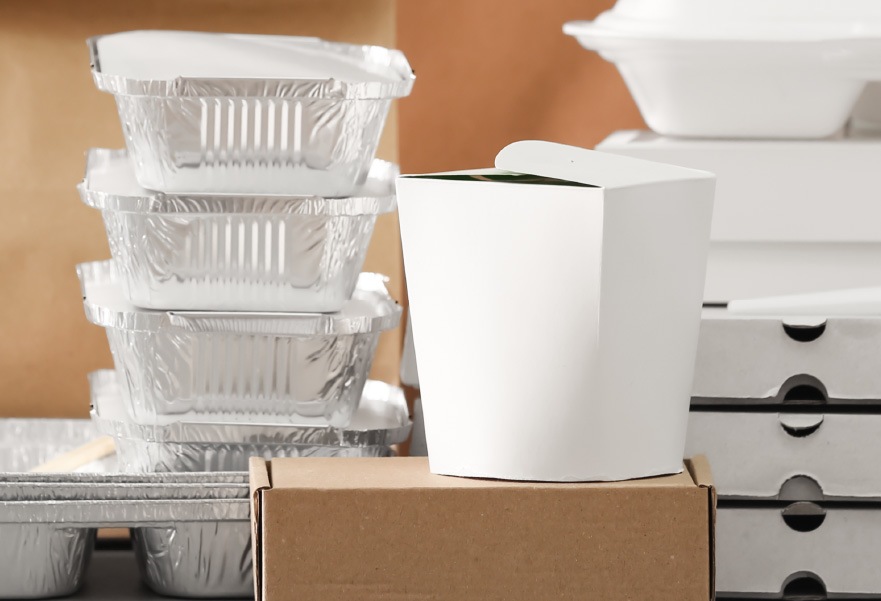 contenitori di carta e alluminio