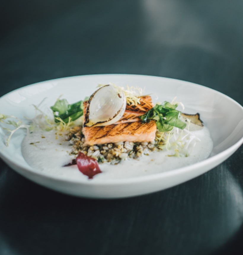 piatto con ricetta antispreco a base di pesce