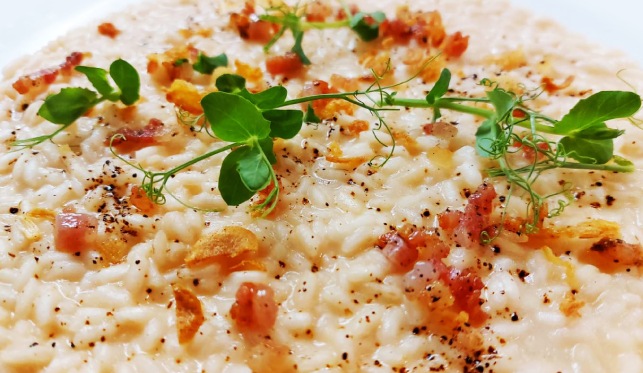Risotto con cipolla e guanciale
