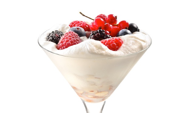 Frutti di bosco in spuma di Franciacorta al sambuco - ricette dolci