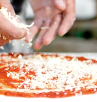 mozzarella per pizza - welcome pack, pizzeria