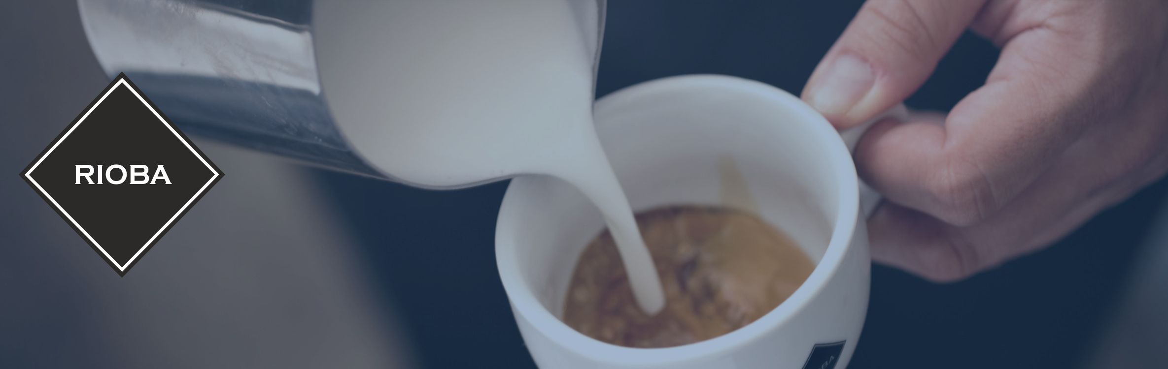 Rioba ceafea espresso turnata in ceasca