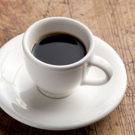 Espresso in ceasca din vesela horeca