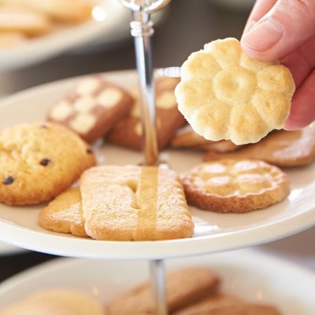 Biscuiti pe set de vesela pentru banchet vesela horeca