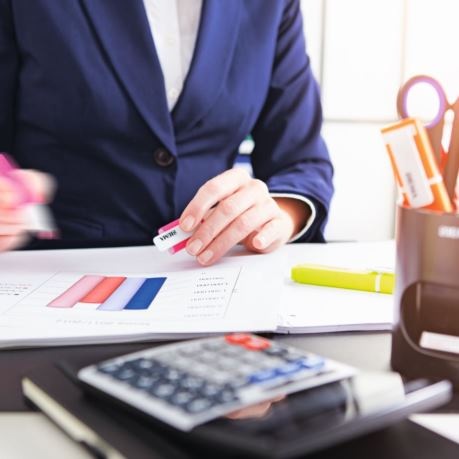 rechizite de birou chisinau sigma pe masa de lucru