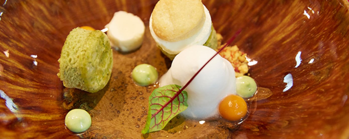 Tarbot met bloemkool, kaviaar en een botersaus met dashi
