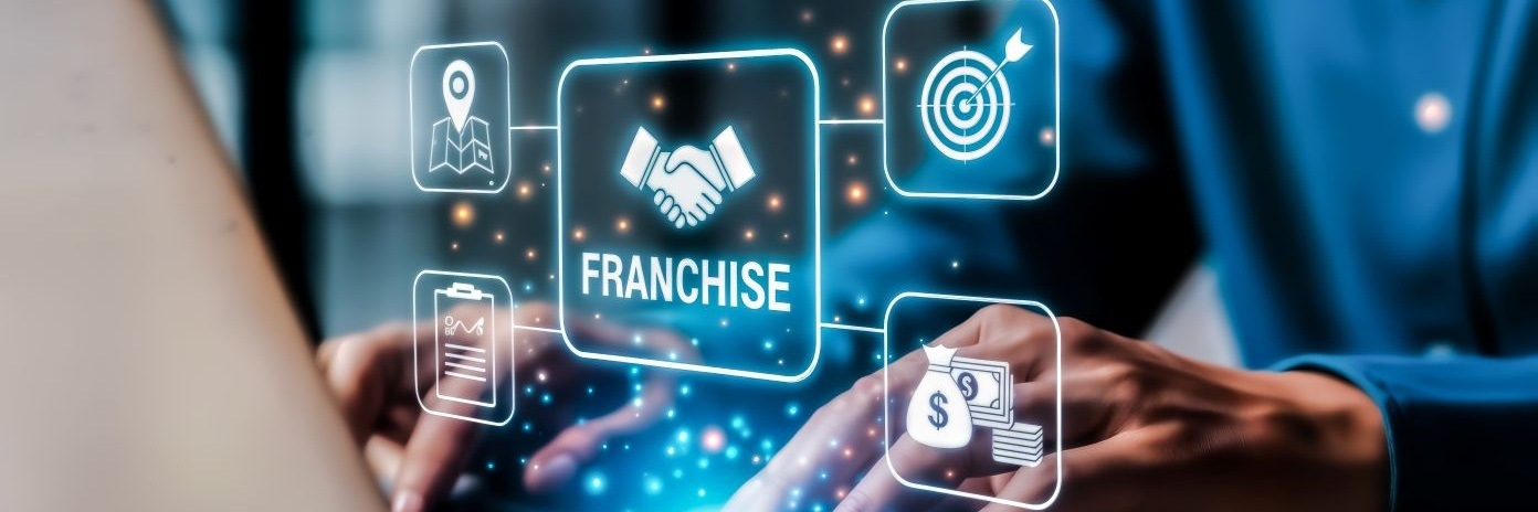 Przedsiębiorca korzystający z laptopa