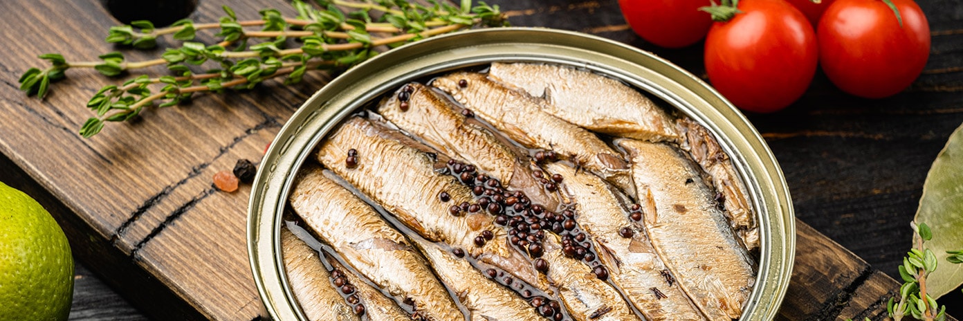 Szprotki w oleju w puszce