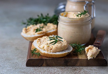 Kanapki z pastą rybną