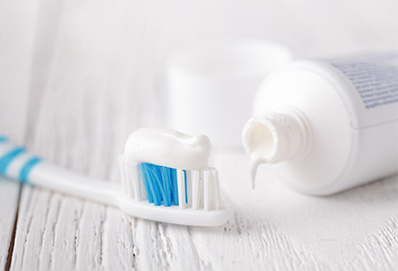 Pasta do zębów ze szczoteczką