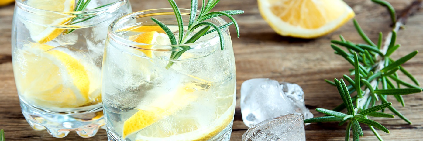 Woda smakowa z cytryną