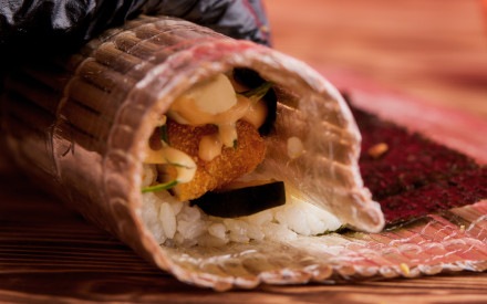 Sprzęt do cateringu na imprezy tematyczne – maty do zwijania sushi