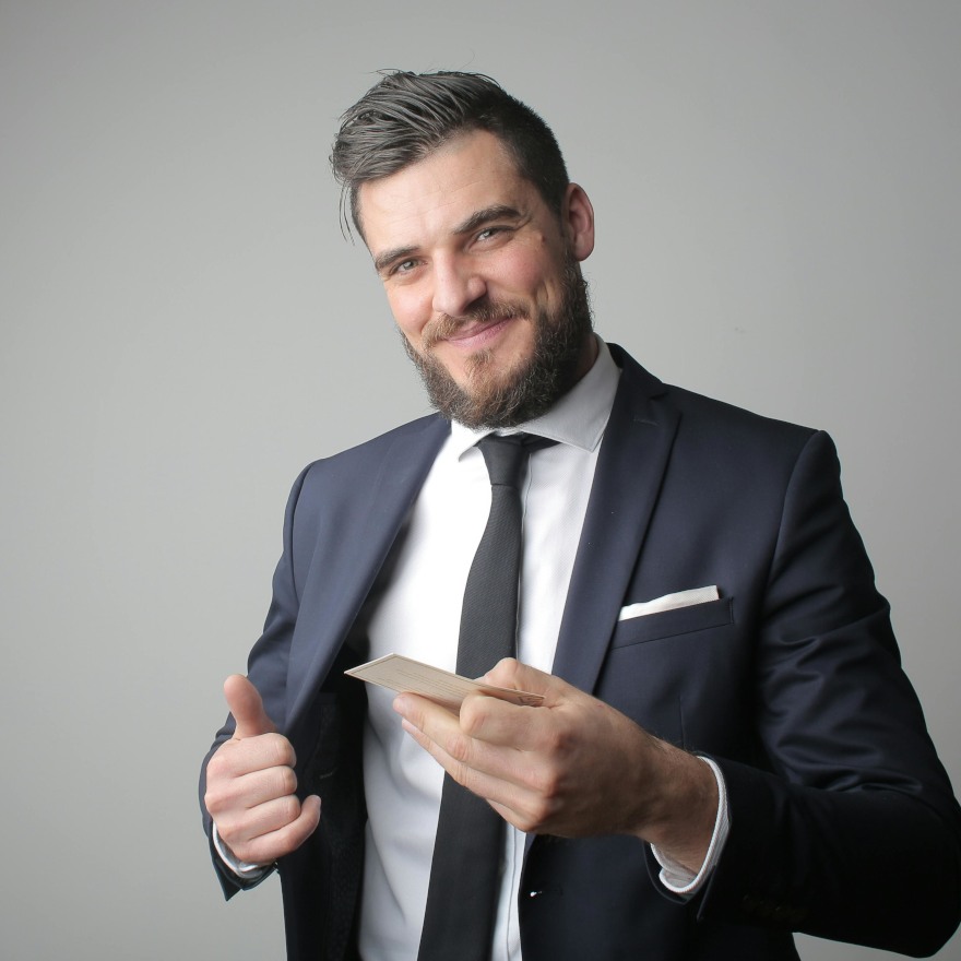 Artykuły piśmiennicze i wizytówki z osobistym akcentem