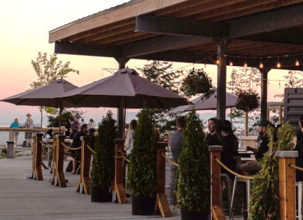 Jak wybrać najlepsze meble ogrodowe do przestrzeni zewnętrznej