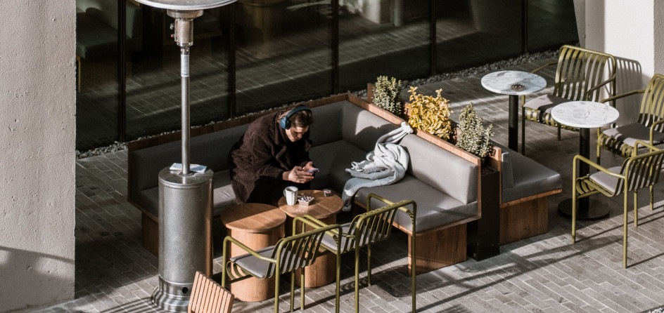 Meble wypoczynkowe dla relaksującej atmosfery