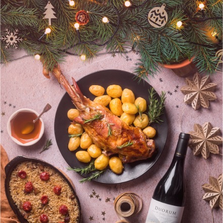 Mesa de natal com cabrito