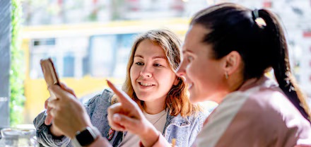 friends-phone-customer-engagement