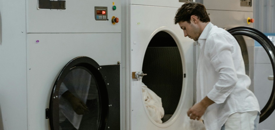 Additional services to impress hotel guests: Laundry and dry-cleaning