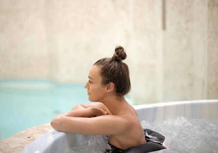 Hotel amenities: Swimming pool facilities