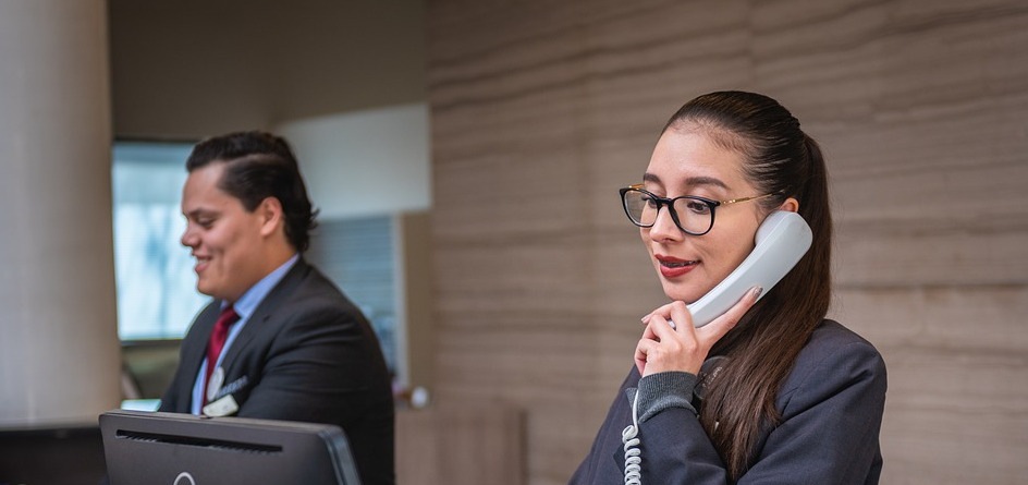 Enhancing hotel guest experience during the discovery phase