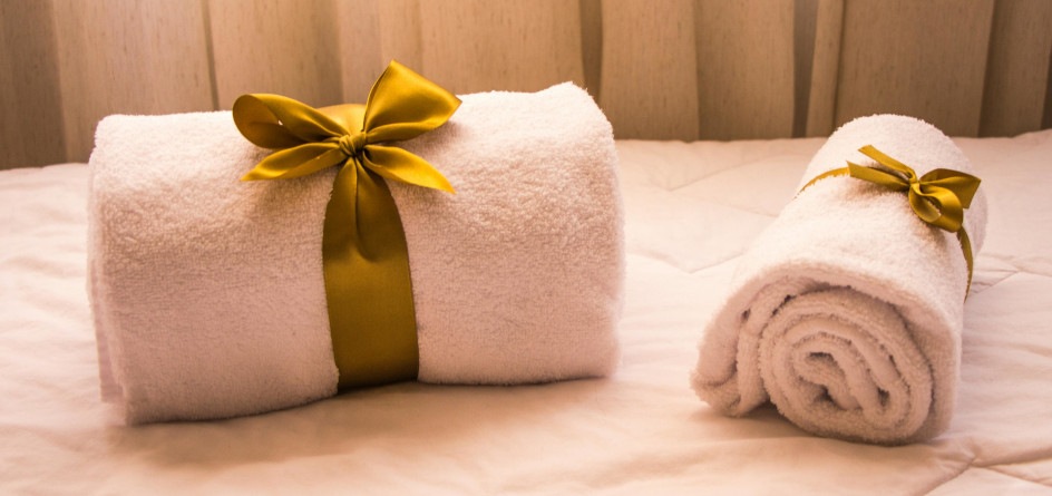 Managing hotel inventory and supplies