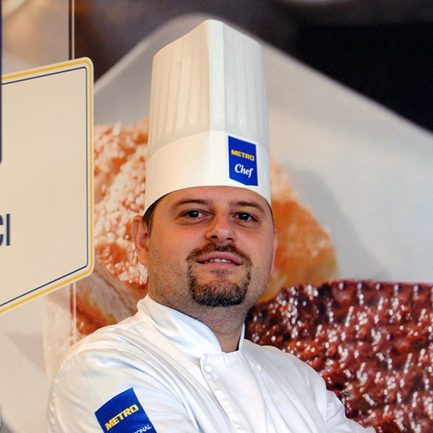 Nebojša Veselinović