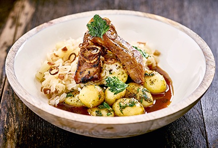 Kiseli kupus sa rebarcima