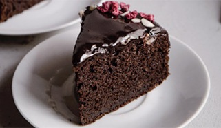 Cviklový koláč s čokoládovou ganache