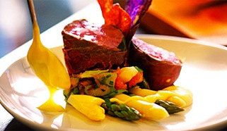 Saltimbocca so špargľou